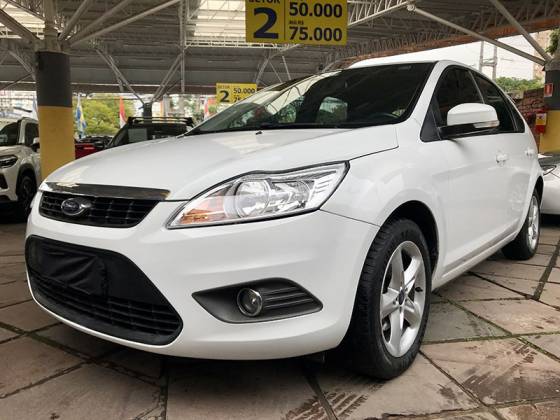 FORD FOCUS 1.6 GL 16V FLEX 4P MANUAL FORD FOCUS 1.6 GL 16V FLEX 4P MANUAL
